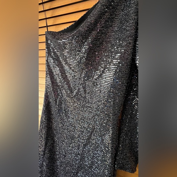 ZARA One Shoulder Asymmetric Dark Grey Sequin Dress - Picture 10 of 10